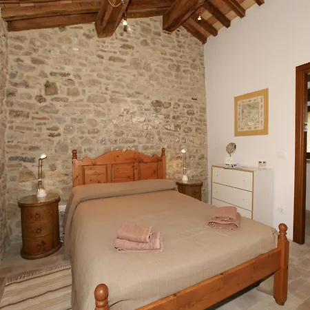 Two Characteristic On An Estate In Umbria * Lisciano Niccone