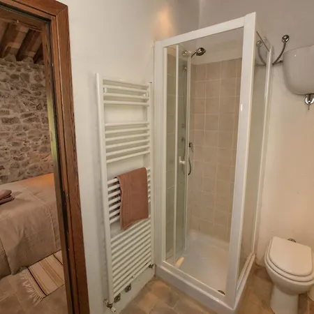 Two Characteristic On An Estate In Umbria * Lisciano Niccone