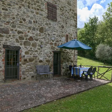Dom wakacyjny Two Characteristic On An Estate In Umbria *