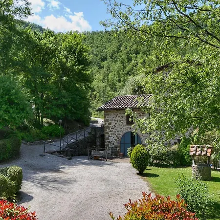 Two Characteristic On An Estate In Umbria * Lisciano Niccone
